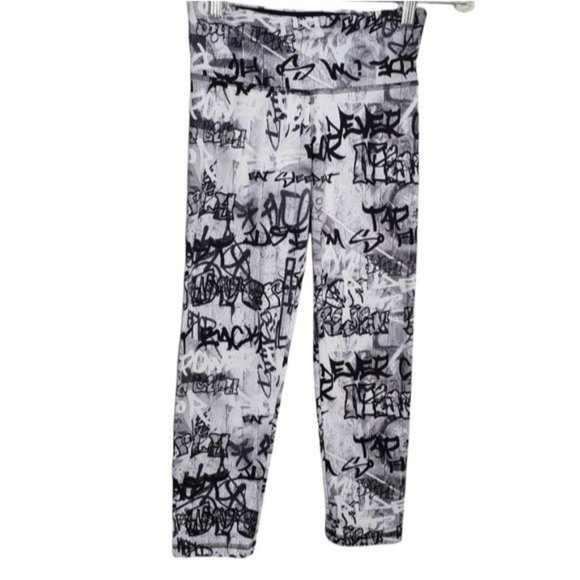 FLYWHEEL Graffiti Crop Leggings - Picture 4 of 7